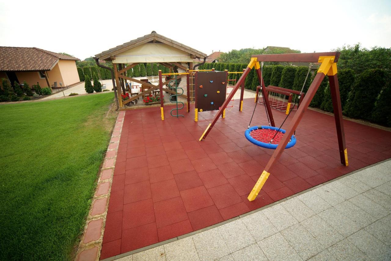 Relax Apartmanhaz Mórahalom 外观 照片